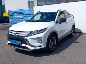 Mitsubishi Eclipse Cross Spirit 2WD 1,5 LED Kamera CarPlay