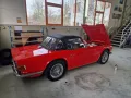 Triumph TR6 frame off restauriert  3 Weber Vergaser