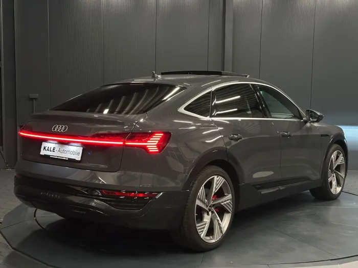 Audi Q8 e-tron Sportback 50 quattro *22Zoll*PANORAMA*