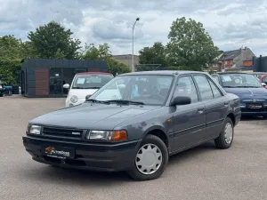 Mazda 323 1.Hand/Wenig Kilometer