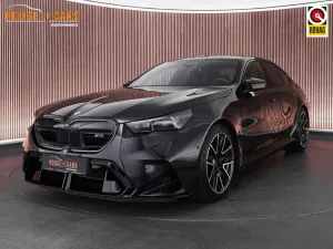 BMW M5 -BTW-auto-Carbon ext.-Bowers&Wilkins-head-up-