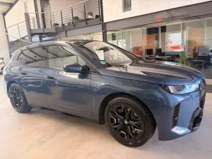 BMW iX xDrive45 MSportPro 23Z AHK PAP DAP B&W