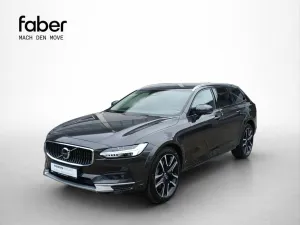 Volvo V90 Cross Country B4 Plus AWD