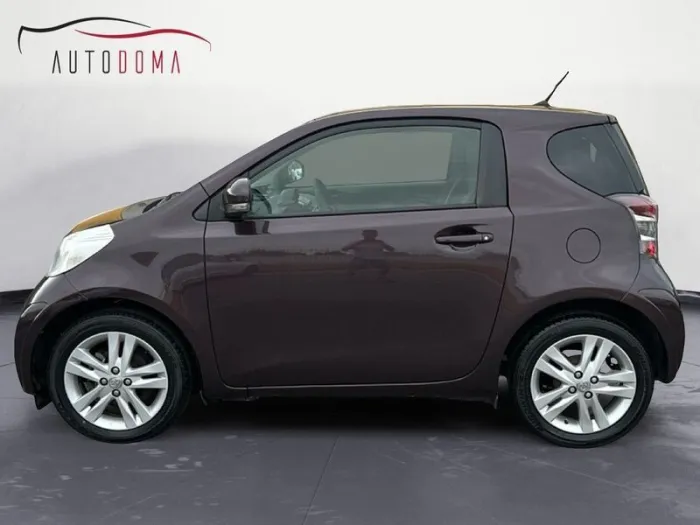 Toyota iQ 1.3 VVT-i Style CVT