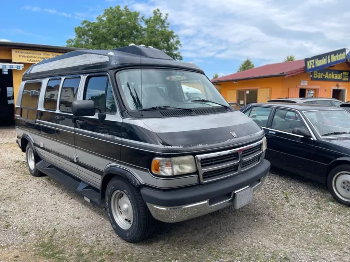 Dodge RAM 5,2 Van B2500