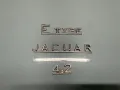 Jaguar Hellblauer Jaguar E-Type 