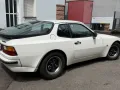 Porsche 944