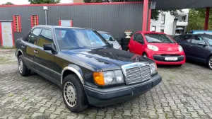 Mercedes-Benz 200