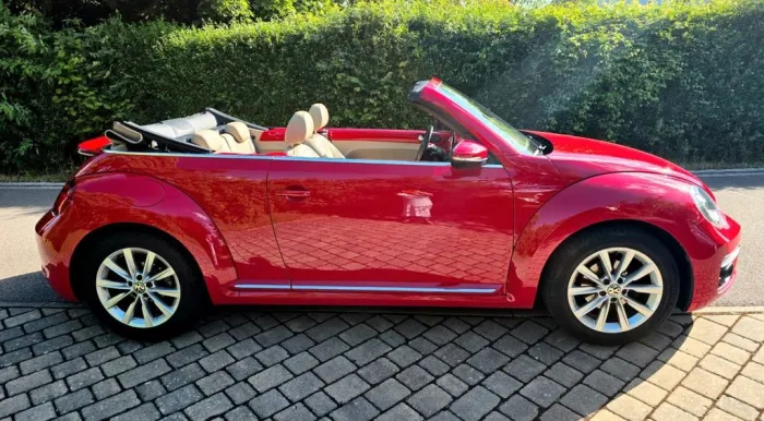 Volkswagen Beetle  Cabriolet  1.4 TSI BMT Design