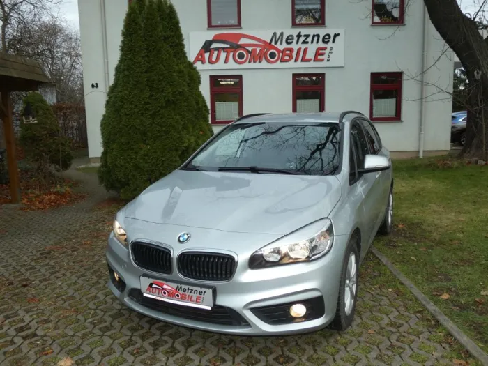 BMW 216 Active Tourer PDC hi. LED Navi Klima LM MFL