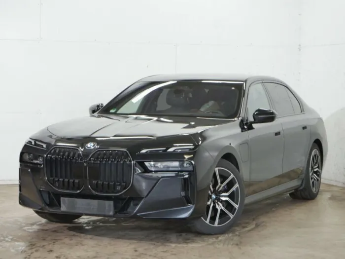 BMW 750e xDr. M Sport Pro NP 182200.- Exec.Loung Pak