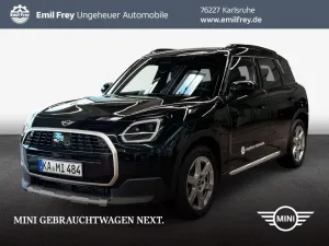 MINI Cooper C Countryman Essential Trim