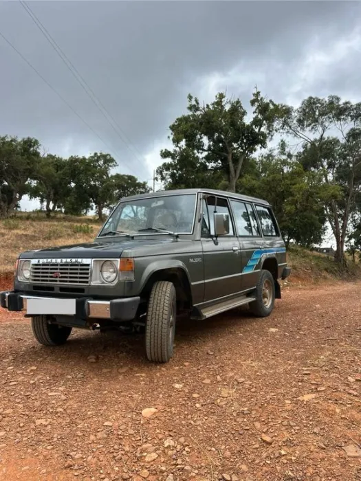 Mitsubishi Pajero L040 4x4 
