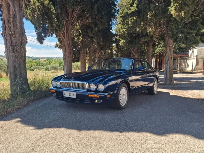 Jaguar XJ XJ6 3.2 Cambio Manuale - Book Service