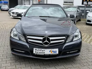 Mercedes-Benz E 250 E Cabrio E 250 CGI BlueEfficiency
