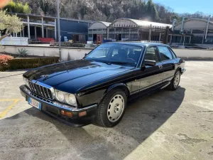 Jaguar XJR Sport