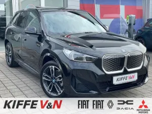 BMW iX1 20eDrive MSPORT HUD PANO 360°CAM AHK SHADOW