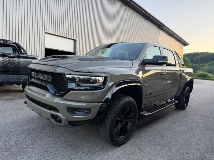 Dodge RAM 1500 HEMI 5.7 CREW CAB SPORT TRX KIT 24