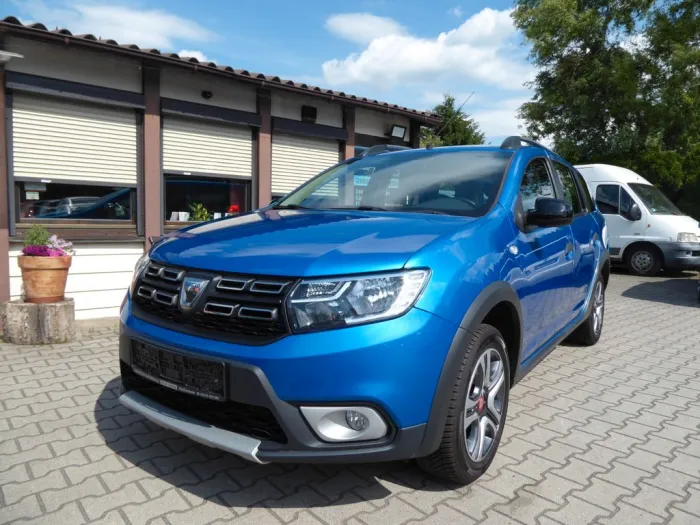 Dacia Logan MCV TCe 90 Stepway Techroad/AHK/HU neu