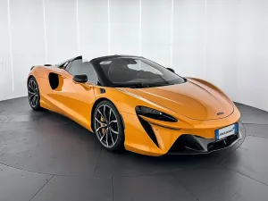 McLaren Artura  Spider - McLaren Milano
