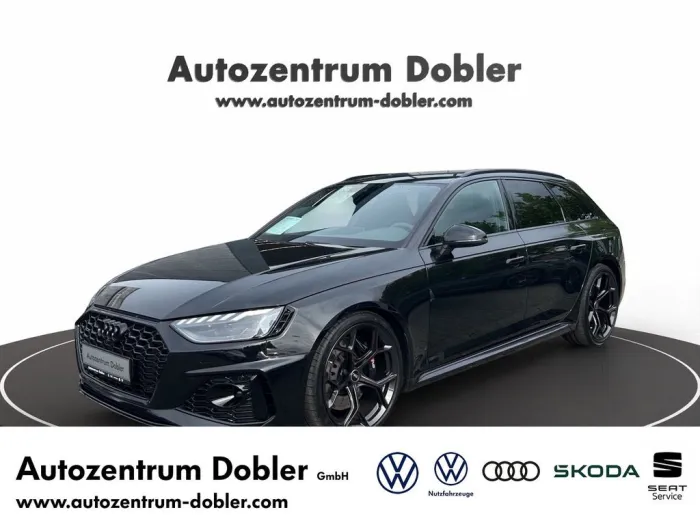 Audi RS4 Avant Competion 331kW AHK Navi PDC Leder LED