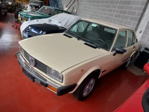 Alfa Romeo ALFA ROMEO Alfetta 2.0 L CONDIZIONATORE CRS