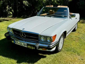 Mercedes-Benz SL 560