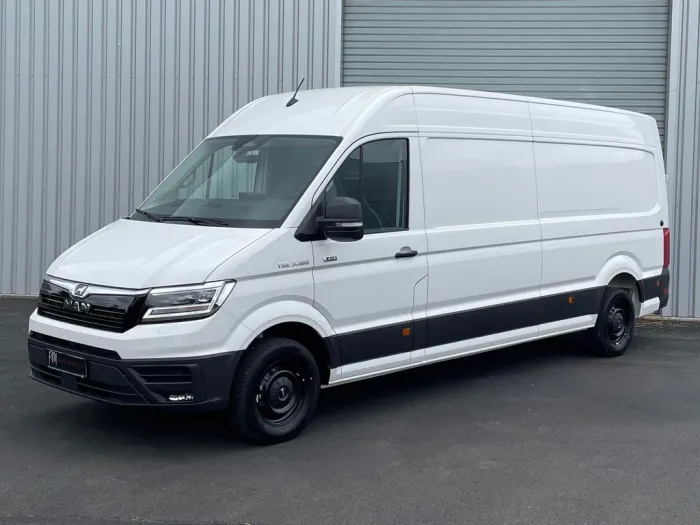 MAN TGE 3.180 L4H3 Kasten 4x4 STANDHZ ACC LENKRADHZ