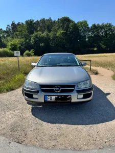 Opel Omega B  2.0 16 V