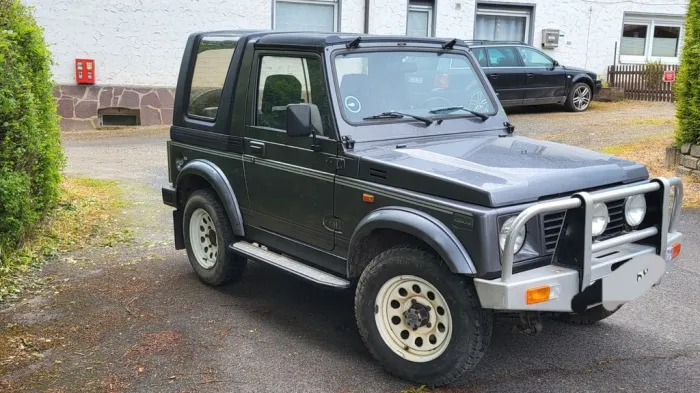 Suzuki SJ Samurai Deluxe Cabrio Deluxe