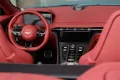 Aston Martin DB12 Volante 1. Hand