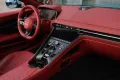 Aston Martin DB12 Volante 1. Hand