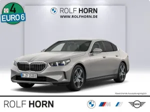 BMW 530e Navi HeadUp IconicGlow harman/kardon RfKam.