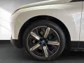 BMW iX xDrive40 Sportpaket 21