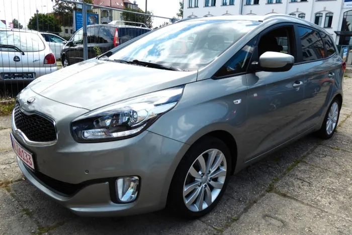 Kia Carens UEFA Euro 2016 Navi,Kamera,Alu,Tempom.Eu6