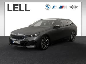 BMW i5 M60 xDrive Touring Sportpaket Head-Up DAB