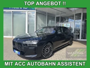 BMW i7 eDrive 50 M SPORT PRO PAKET Autobahn-Assist
