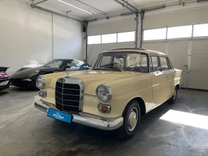 Mercedes-Benz 200D Heckflosse W110*HU-10.2027*AHK*1-HAND*Schie
