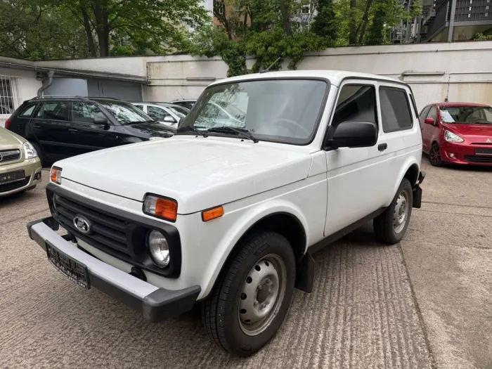 Lada Niva 1.7 Legend 4x4 Servo 1.Hand AHK