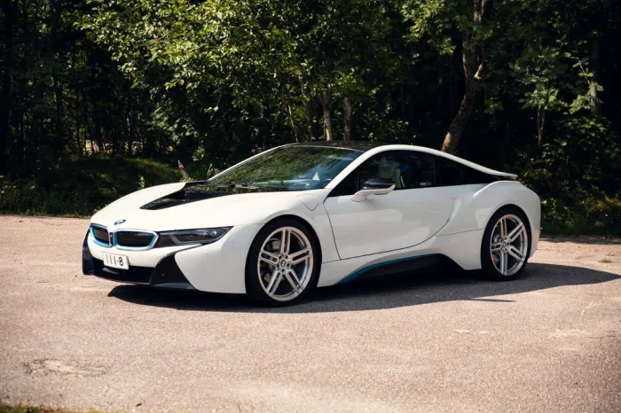 BMW i8 -