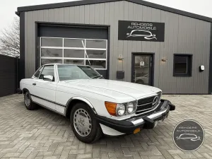 Mercedes-Benz SL 560