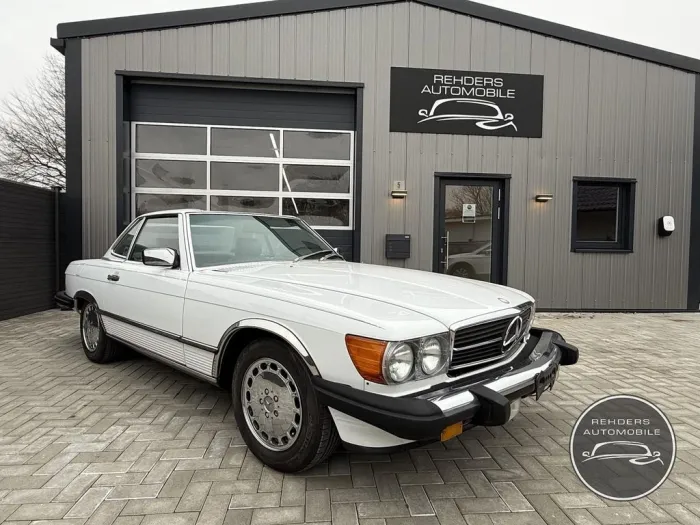 Mercedes-Benz SL 560