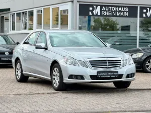 Mercedes-Benz E250 Lim.*Aut.*Navi*2.Hd+Wenig KM*Gepflegt*