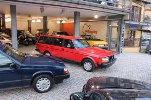 Volvo VOLVO2402.0catStationWagonPolar