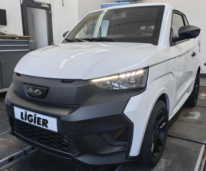 Ligier JS 50 Select*RFK*ZV*USB*BT*FS*el.Fh*Carplay*Tren