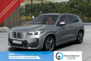 BMW iX1 xDrive30 M Sport //Stop&Go Panoramadach AHK