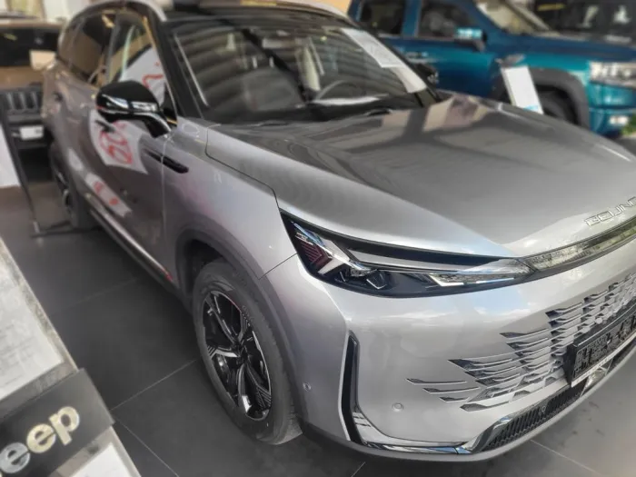 BAIC Beijing X75