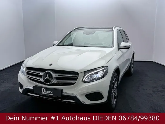 Mercedes-Benz GLC 250 4Matic AMG Line + KAMERA + PANO