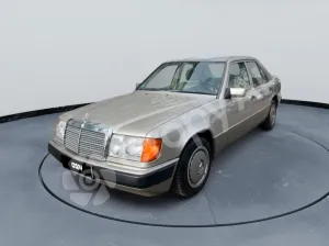 Mercedes-Benz 260E Aut.Wenig km.*Tüv-Neu*Sammler Zustand*
