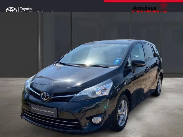 Toyota Verso Executive
